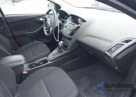 2016 Ford Focus Se z USA, uszkodzony, nr VIN 1FADP3F28GL278912